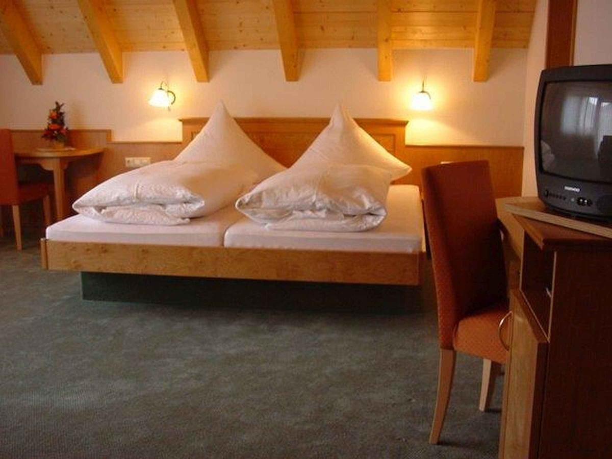 Gasthof Zum Schuetzen Oberprechtal Luaran gambar
